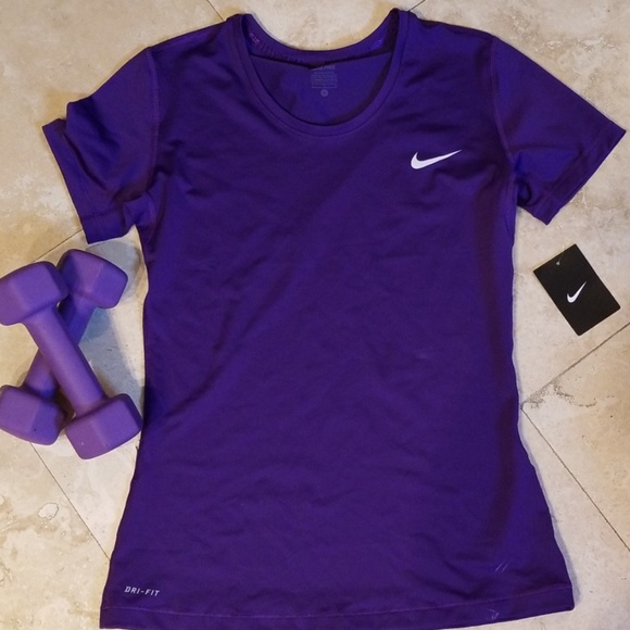 Nike Tops - 💜💚Purple nike dri fit top